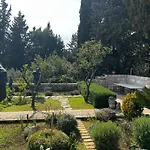 Lili Mar, 2-bedroom With Private Parking Appartement