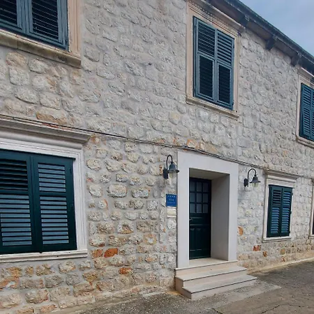 Appartement Lili Mar, 2-bedroom With Private Parking