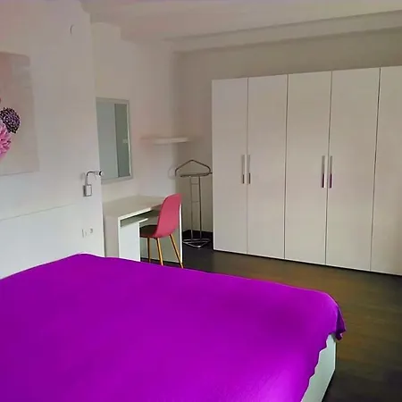 公寓 Lili Mar, 2-bedroom With Private Parking *