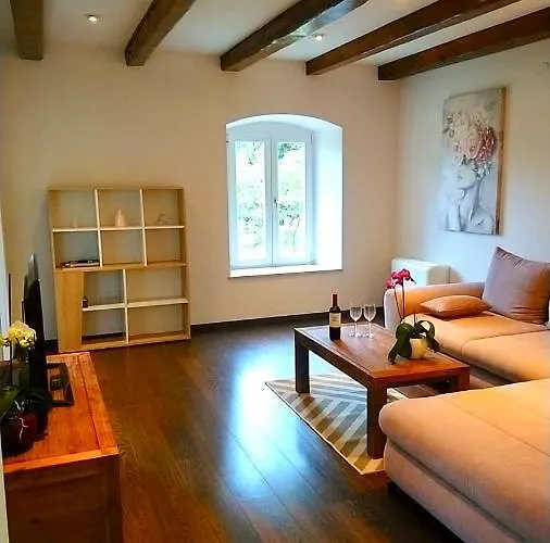 Lili Mar, 2-bedroom With Private Parking * 두브로브니크