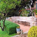 Lili Mar, 2-bedroom With Private Parking Appartamento